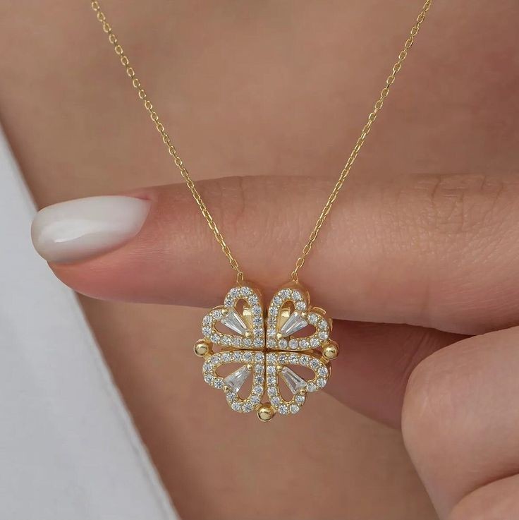 Flower Pendant Necklace